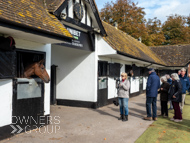 NH051025-80 - Nicky Henderson Stable Visit